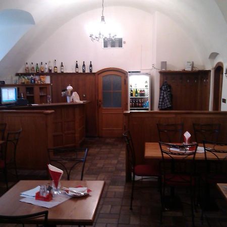Penzion S Restauraci "U Mlyna Com" Litovel Buitenkant foto