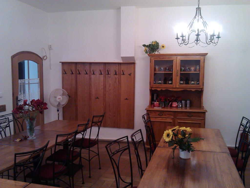 Penzion S Restauraci "U Mlyna Com" Litovel Buitenkant foto